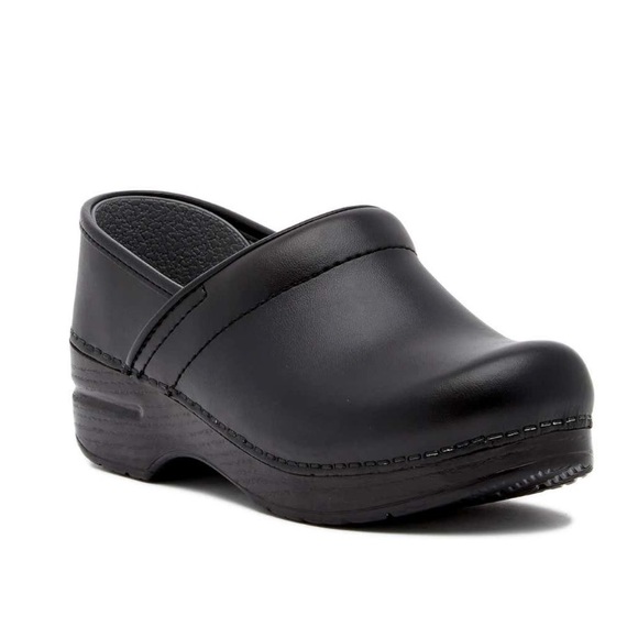 Dansko Professional Clogs Matte Black - Picture 1 of 8